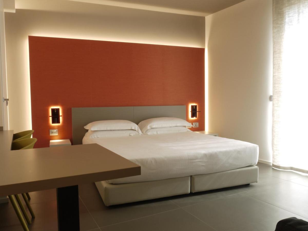 Rb Del Teatro&Apartaments Имола Экстерьер фото