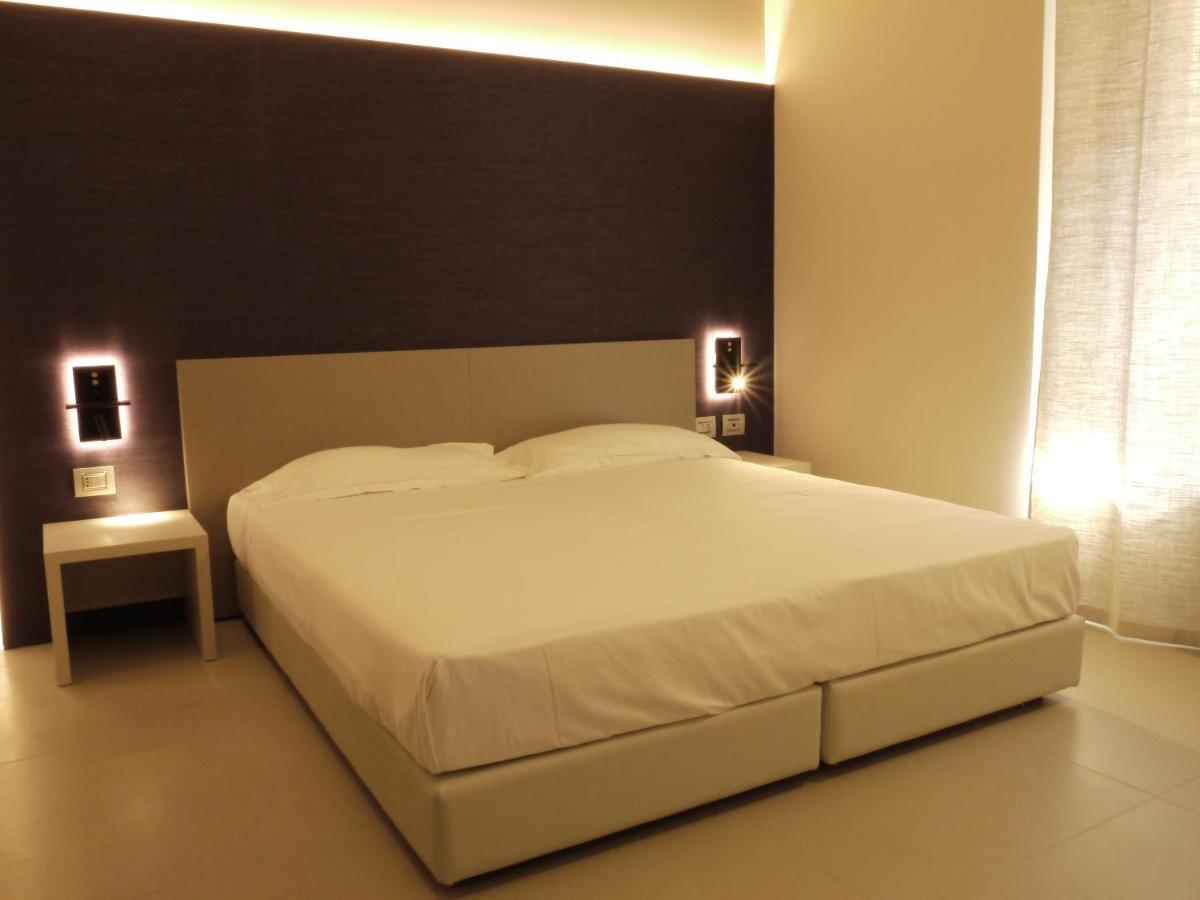 Rb Del Teatro&Apartaments Имола Экстерьер фото