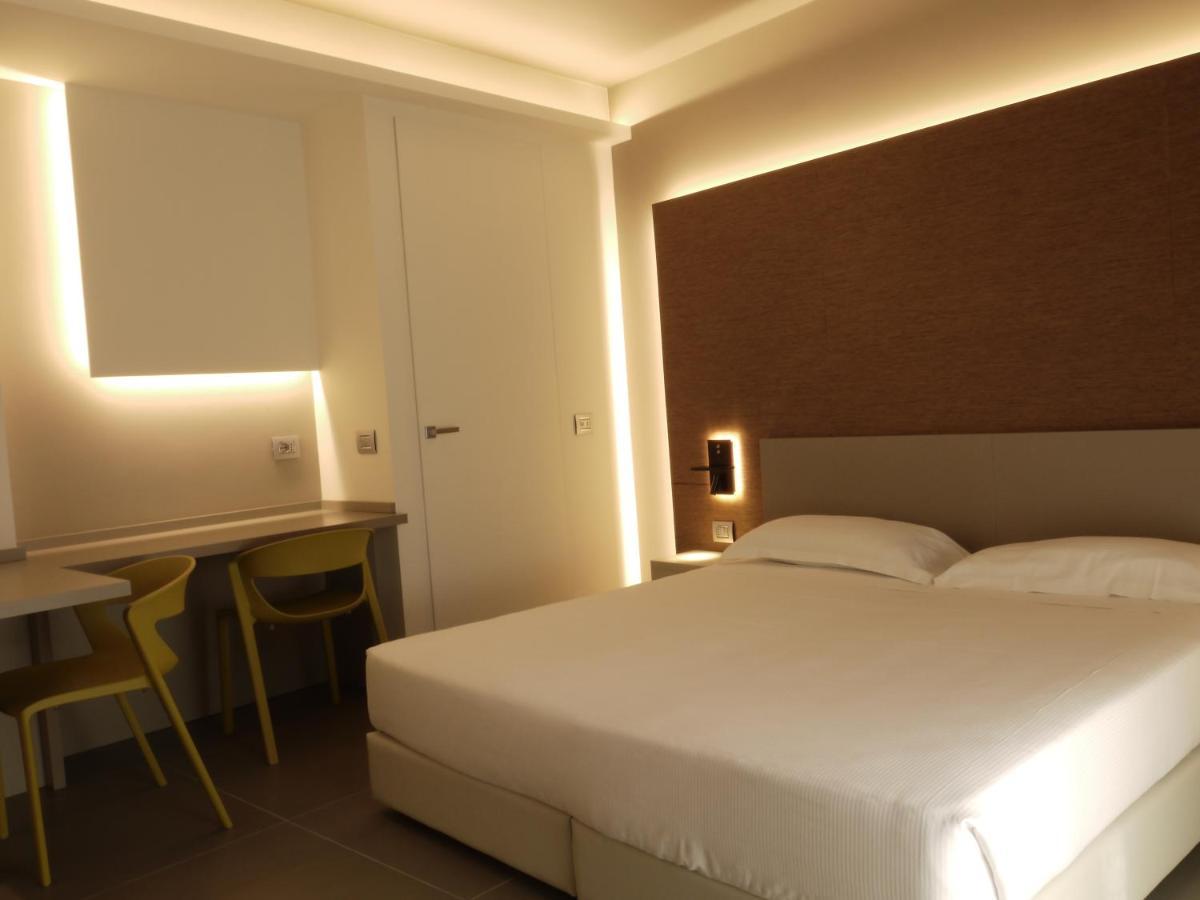 Rb Del Teatro&Apartaments Имола Экстерьер фото